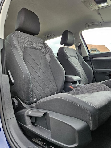 Volkswagen Golf Life Variant