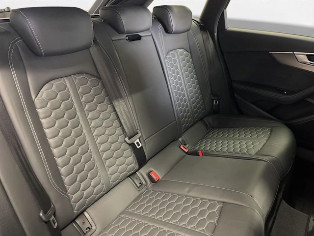 Audi RS4 Avant Quattro