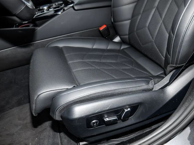 BMW 520 520d M-Sport Sedan