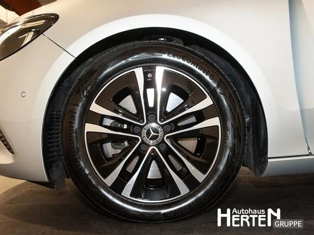 Mercedes-Benz B 250 4MATIC Progressive Sedan