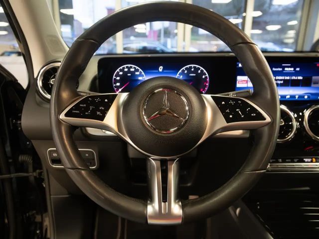 Mercedes-Benz GLB 220 4MATIC Progressive