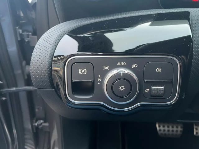 Mercedes-Benz A 180 AMG Line Hatchback