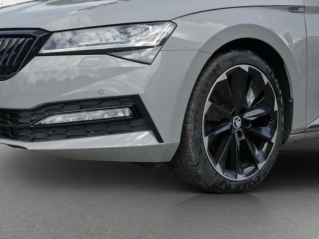 Skoda Superb 2.0 TDI Combi Sportline