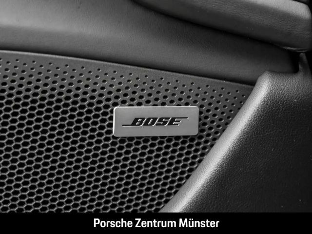 Porsche Taycan 4S Cross Turismo