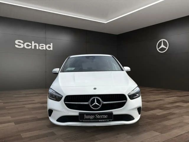 Mercedes-Benz B 200 B 200 d