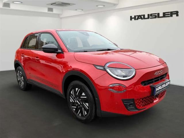 Fiat 600e 1.2 DCT Hybrid PDC Kamera Klimaautomatik CarPlay
