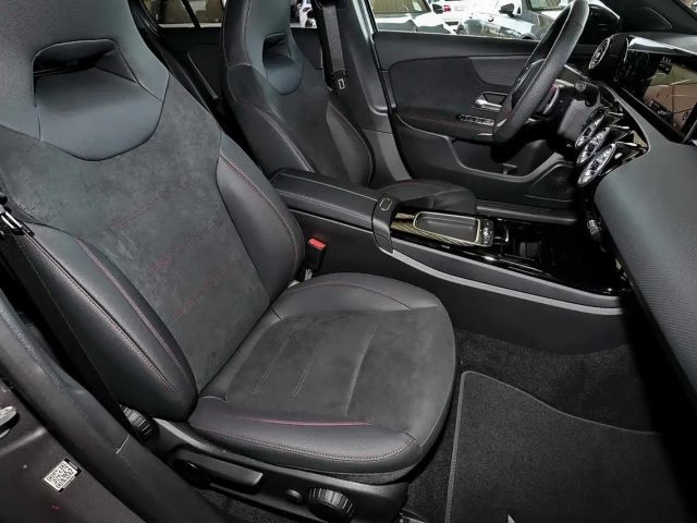 Mercedes-Benz A 200 AMG Line