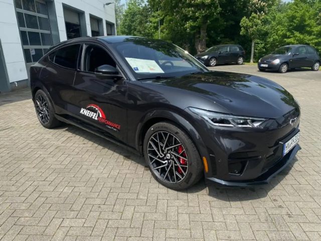Ford Mustang Mach-E AWD GT