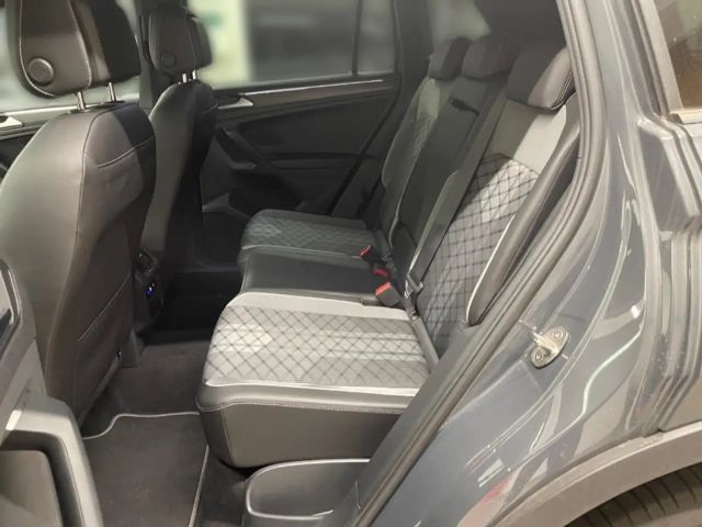 Volkswagen Tiguan IQ.Drive R-Line Style