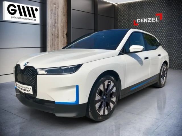 BMW iX xDrive50