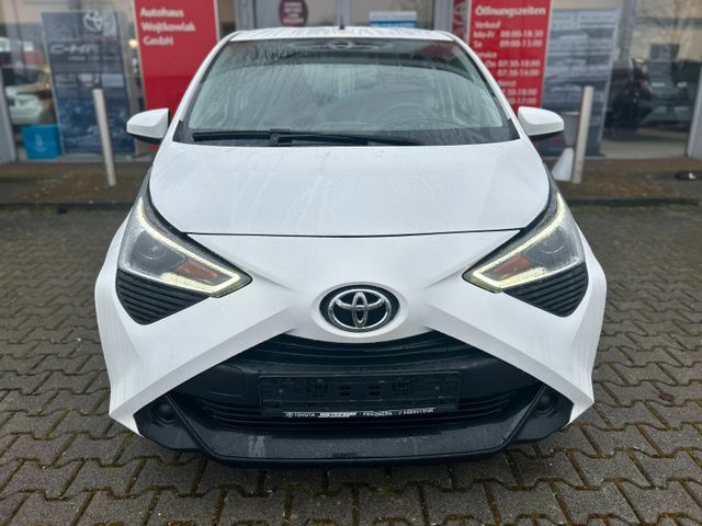 Toyota Aygo 5-deurs Play X-play