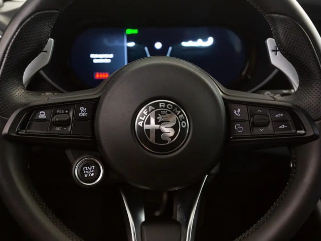 Alfa Romeo Giulia AT8 Q4