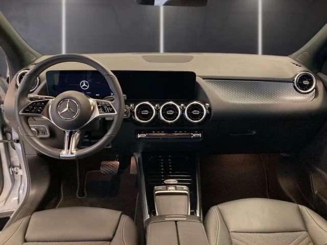 Mercedes-Benz GLA 180 Progressive