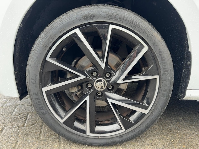 Skoda Kamiq APP+DAB+PANO+LED+PDC+KAMERA