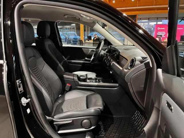 Mercedes-Benz GLB 200 4MATIC GLB 200 d Style