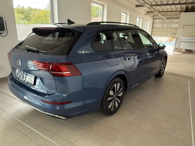 Volkswagen Golf 1.5 eTSI DSG Variant