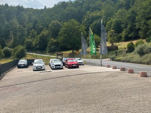 Mazda 2 Exclusive-line