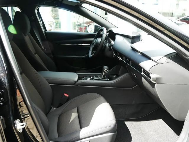 Mazda 3 2.5L SkyActiv e-Skyactiv