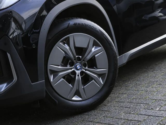 BMW iX1 xDrive30