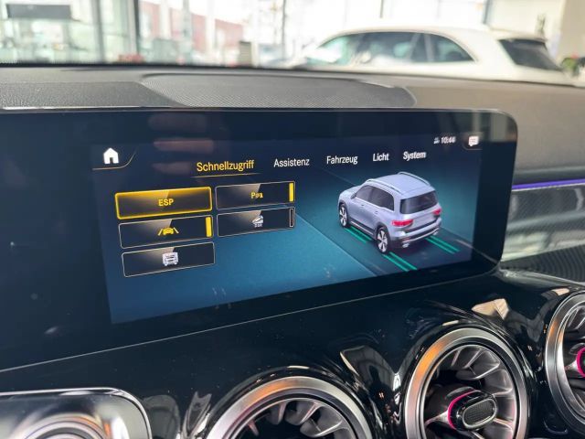 Mercedes-Benz GLB 200 4MATIC AMG Line