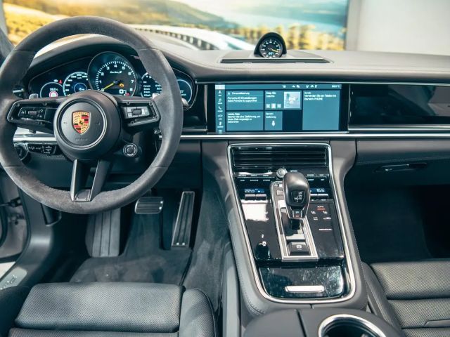 Porsche Panamera E-Hybrid S Turbo