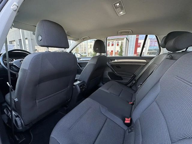 Volkswagen Golf e-Golf