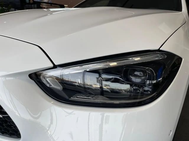 Mercedes-Benz C 180 AMG Line Sedan