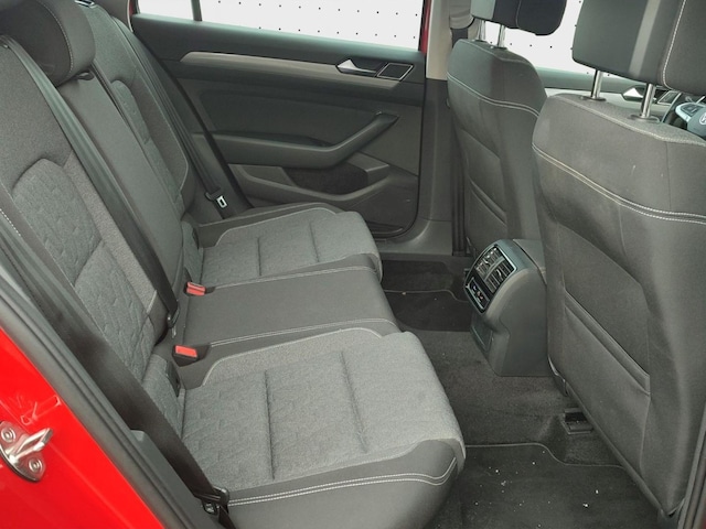 Volkswagen Passat 2.0 TDI Business DSG Variant