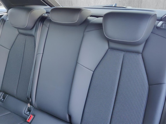 Audi A3 35 TFSI S-Line S-Tronic Sportback