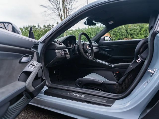 Porsche Cayman 718 Coupé RS