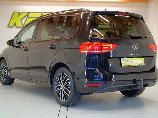 Volkswagen Touran 1.5 TSI BMT DSG