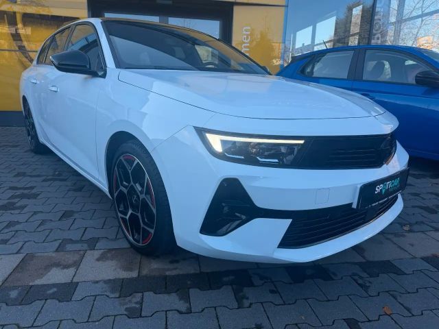 Opel Astra Sports Tourer Ultimate