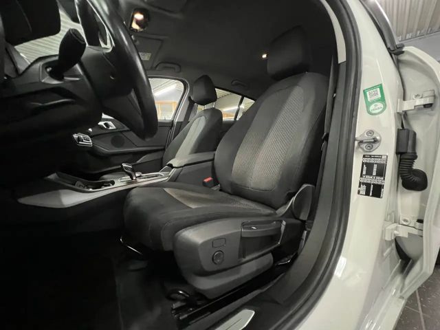 BMW 116 116d Advantage pakket Sedan