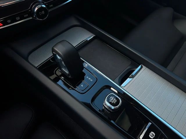 Volvo XC60 Bright Plus Recharge T6