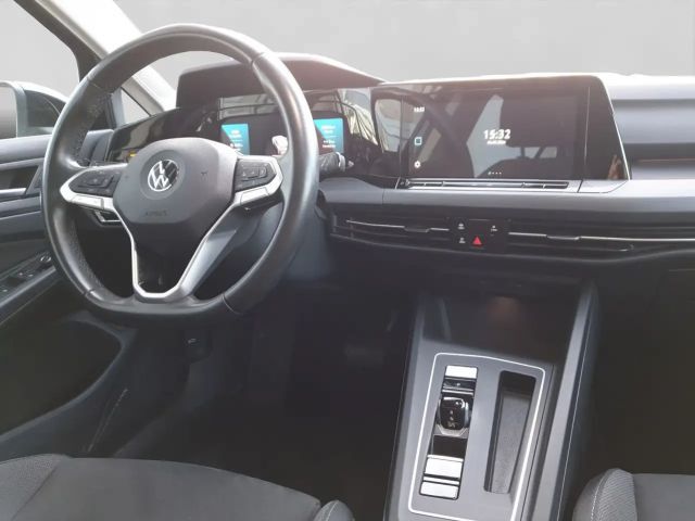 Volkswagen Golf 1.5 eTSI DSG Style