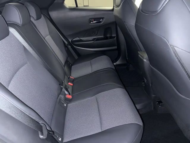 Toyota C-HR Lounge Plug-in