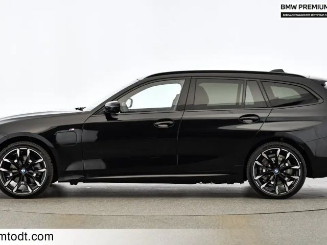 BMW 330 330e M-Sport xDrive