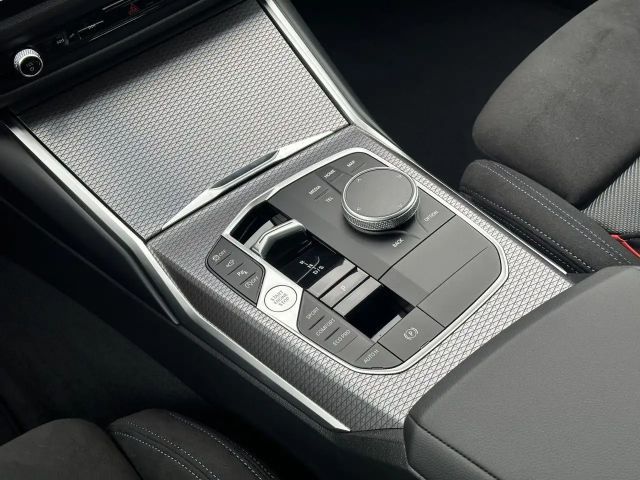 BMW 330 330i M-Sport Sedan xDrive