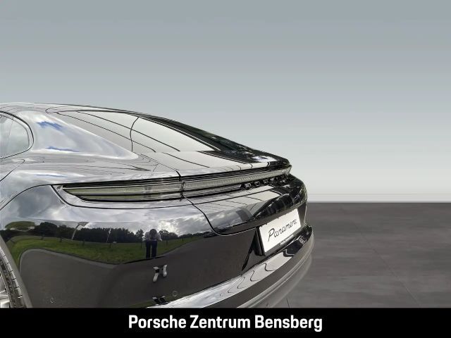 Porsche Panamera 4 E-Hybrid