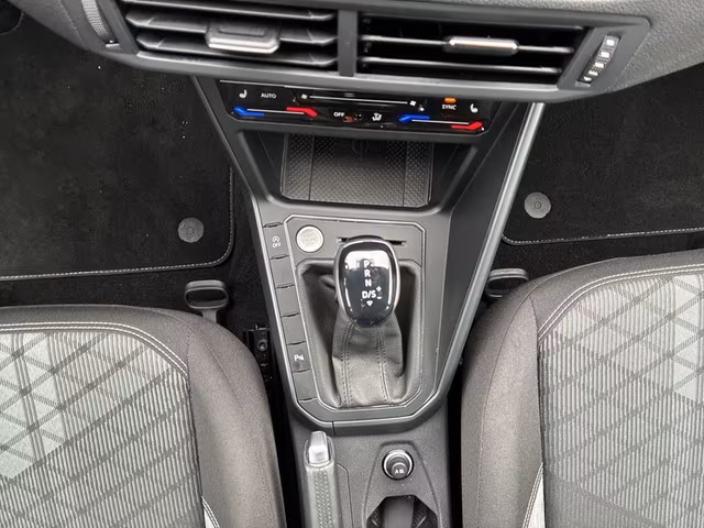 Volkswagen Taigo 1.5 TSI DSG R-Line