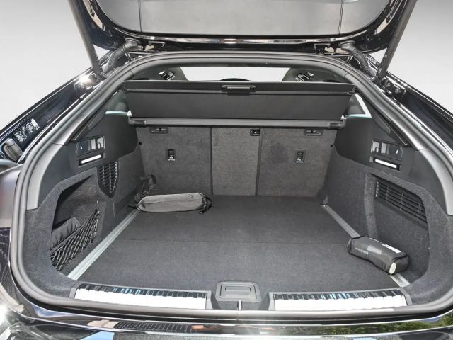 Audi A6 Avant Quattro S-Tronic