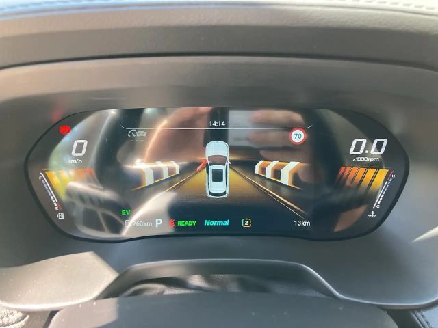 MG ZS Standard range