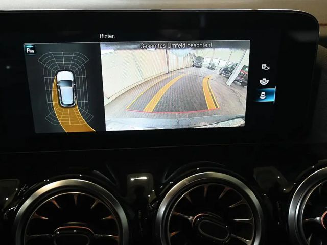 Mercedes-Benz EQA 250 AMG Line