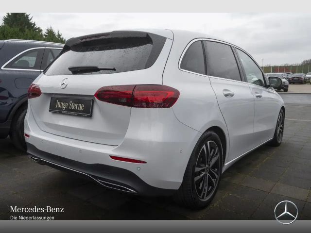 Mercedes-Benz B 180 Progressive Sedan