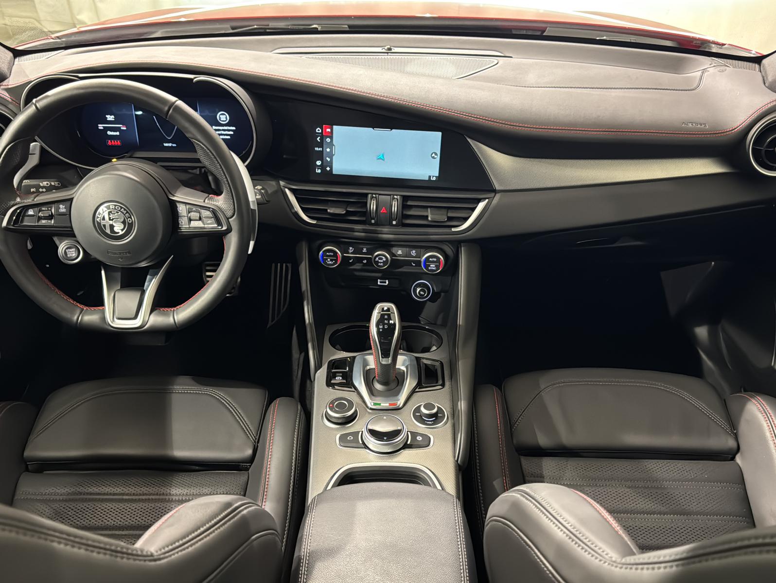 Alfa Romeo Giulia Q4