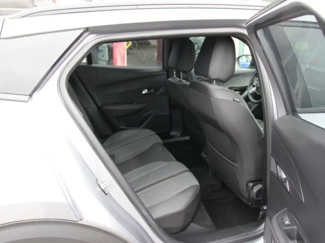 Peugeot E-2008 Allure Pack