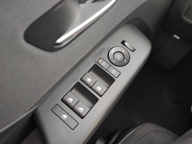 Hyundai Kona 64 kWh Electric