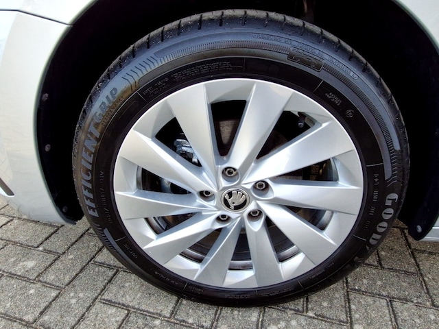 Skoda Octavia 2.0 TDI Combi Style Style