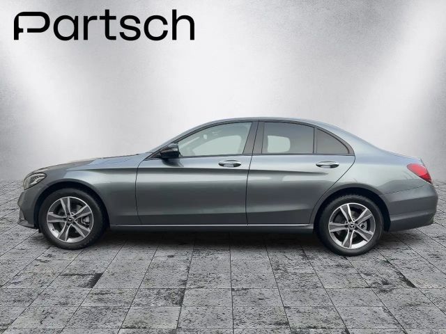 Mercedes-Benz C 200 4MATIC AVANTGARDE Sedan