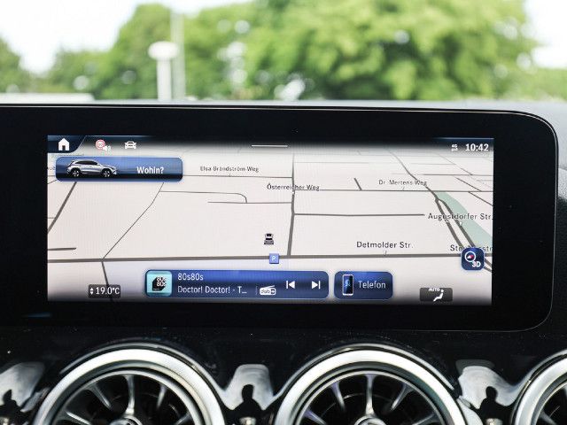 Mercedes-Benz GLA 180 